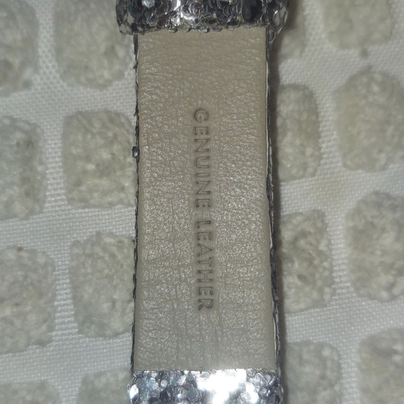 Kate's Spade NWT Live Colorfully Watch Set Rhinestones Bezel MOP Face 2 bands - Picture 12 of 16